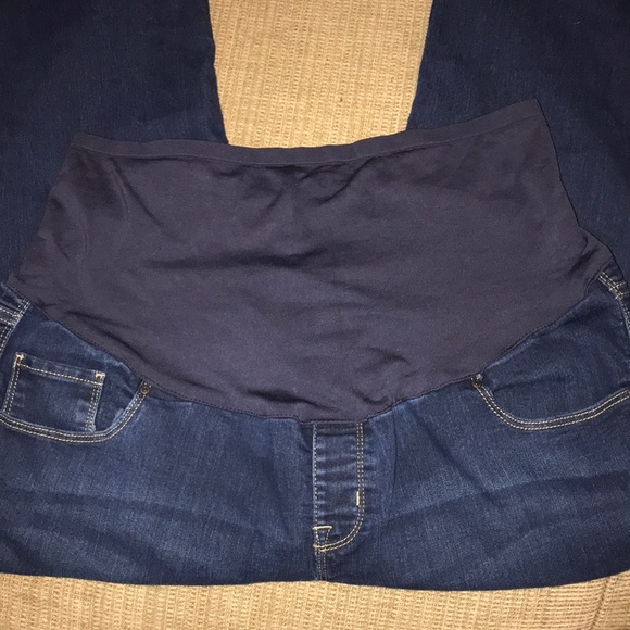 Old Navy: Maternity Full-Panel Skinny Jeans - Picture 4 of 6